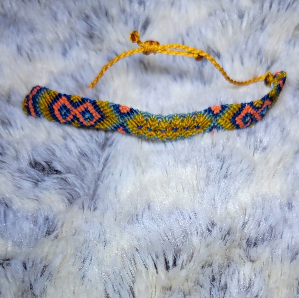 *SOLD*Pura Vida Bracelet